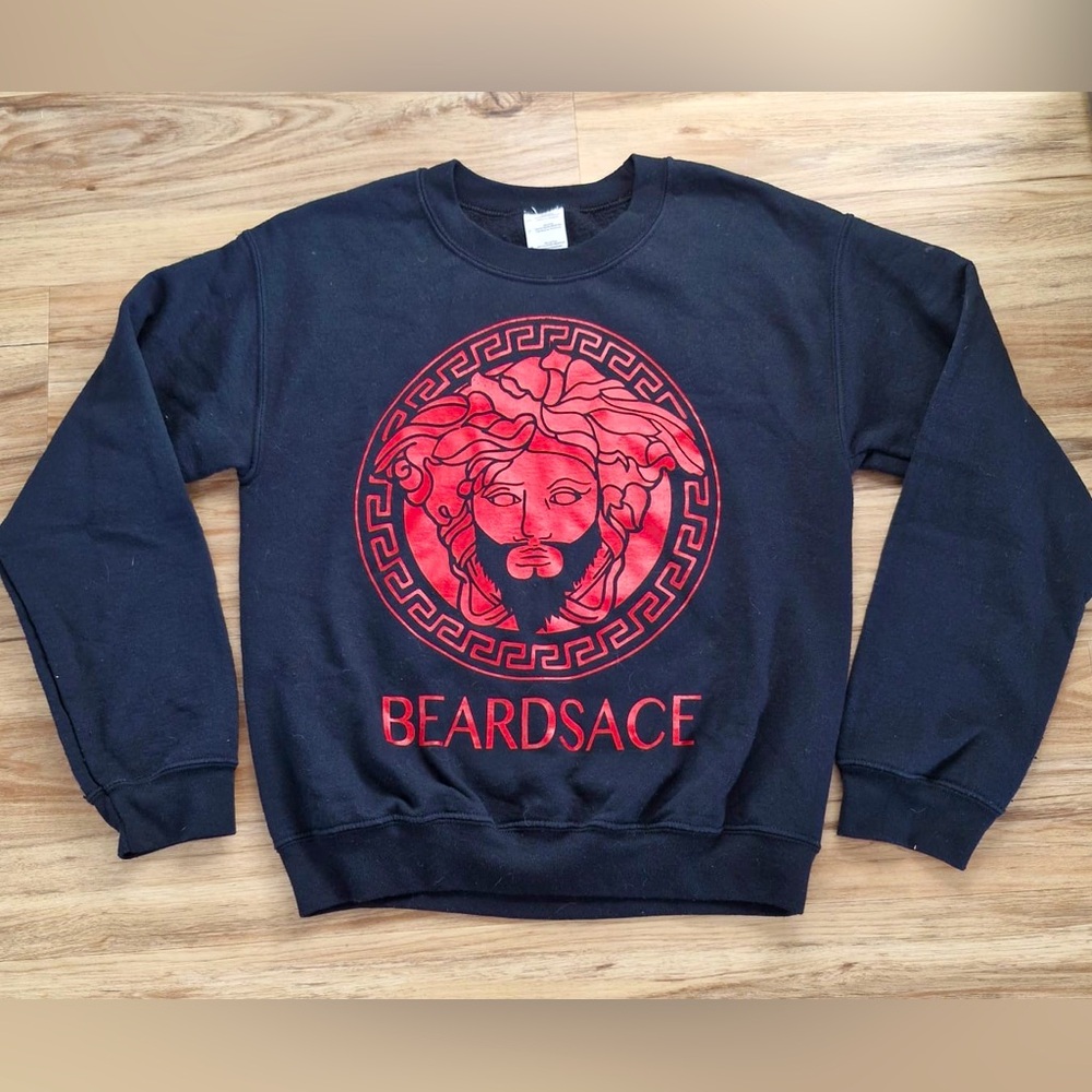 Beardsace sweatshirt.